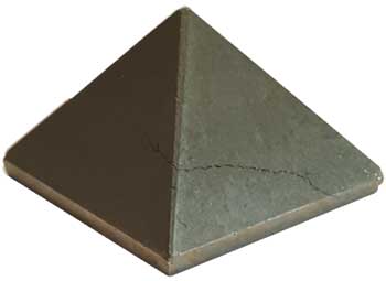 25-30mm Pyrite pyramid (image for) 25-30mm Pyrite pyramid