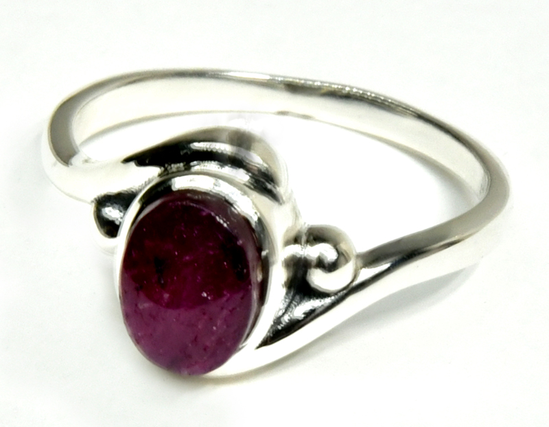 size 8 Star Ruby ring (image for) size 8 Star Ruby ring