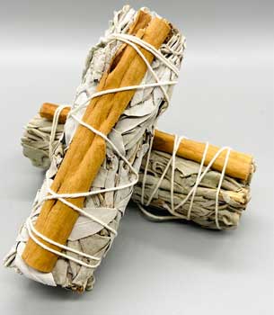 4" White Sage & Cinnamon smudge stick (image for) 4" White Sage & Cinnamon smudge stick