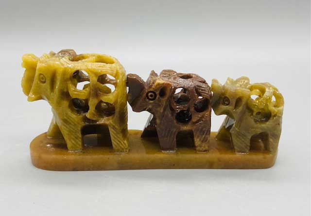 4" 3 Elephants in a row (image for) 4" 3 Elephants in a row